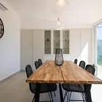 빌라 Pomba Beautifully Renovated With Heated Pool! *