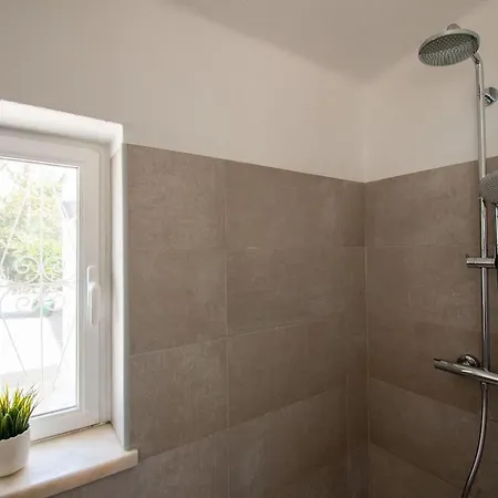 Pomba Beautifully Renovated With Heated Pool! Villa *