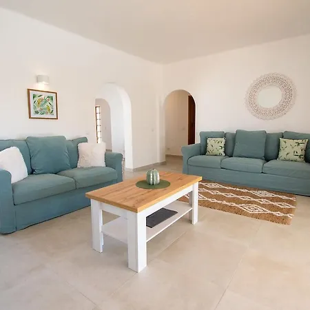 Villa Pomba Beautifully Renovated With Heated Pool! Carvoeiro (Lagoa)