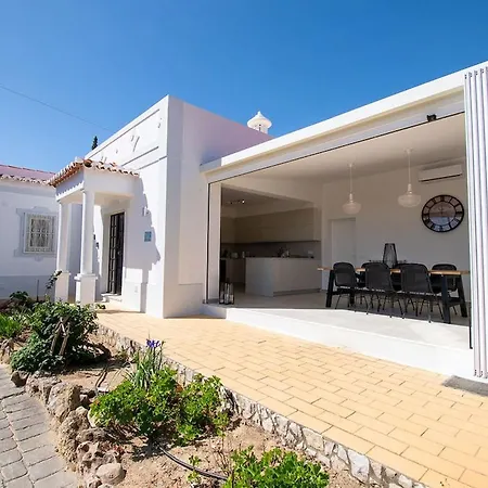 Pomba Beautifully Renovated With Heated Pool! * Carvoeiro (Lagoa)