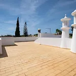 Villa Pomba Beautifully Renovated With Heated Pool! *